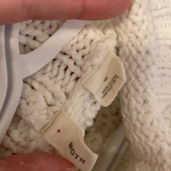 White sleeveless sweater vest - Picture 7 of 7